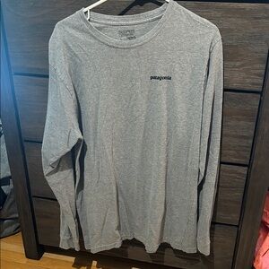 Patagonia Men's Long Sleeve Gray Tee